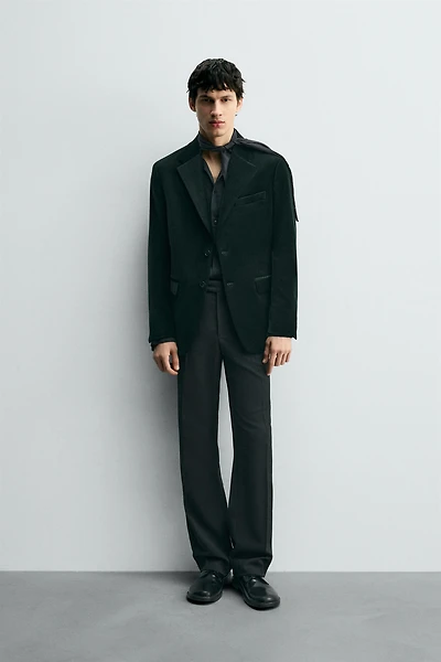 REGULAR FIT VELVET BLAZER