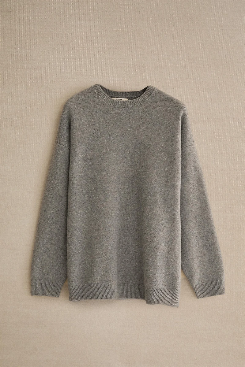 KNIT SWEATER