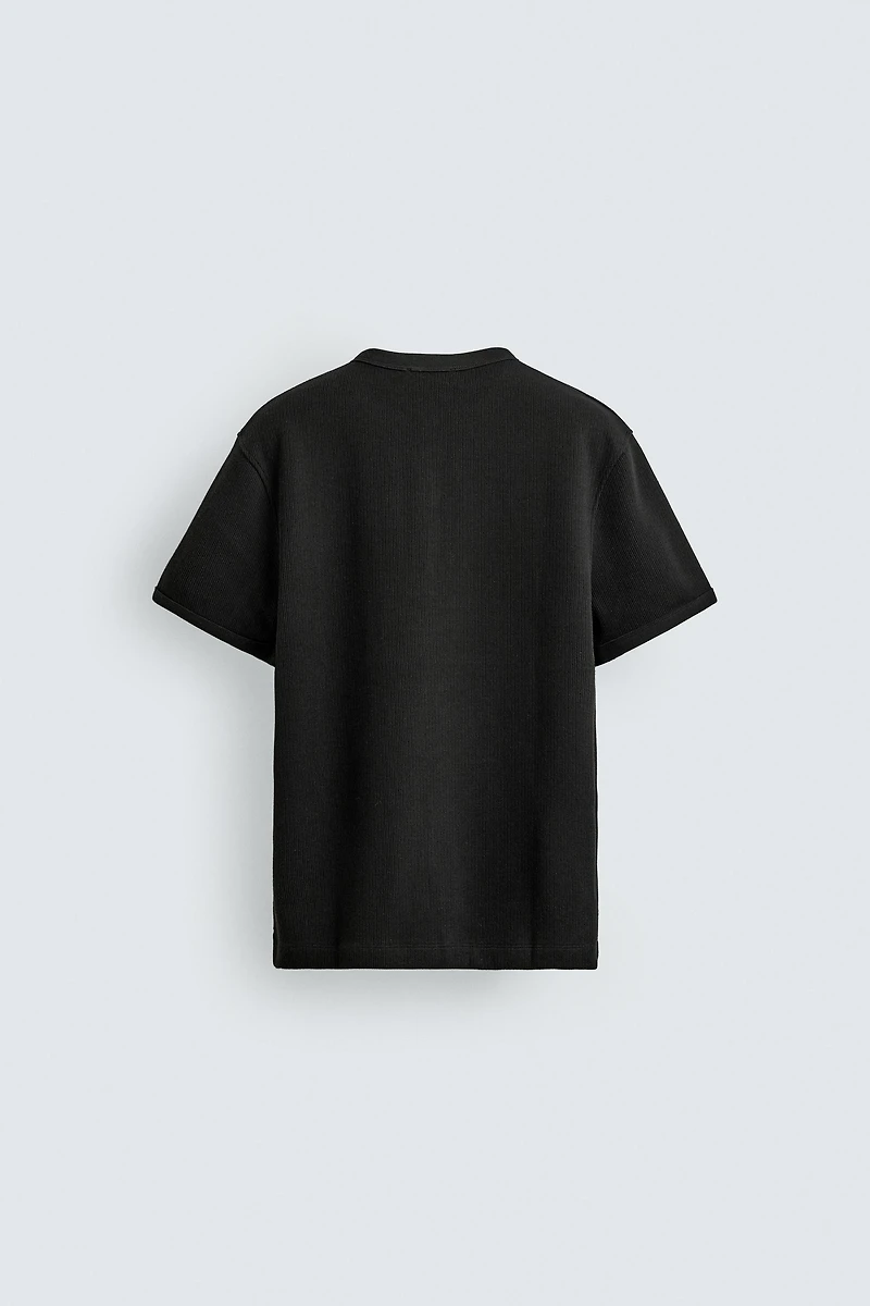 TEXTURED HENLEY SHIRT