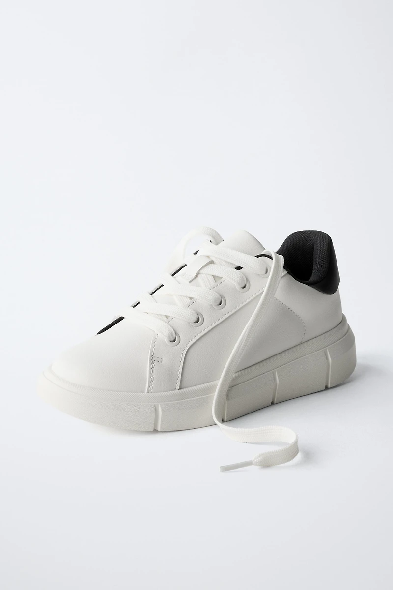 CHUNKY SNEAKERS