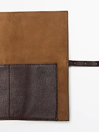 Housse pour accessoires technologiques en cuir nappa