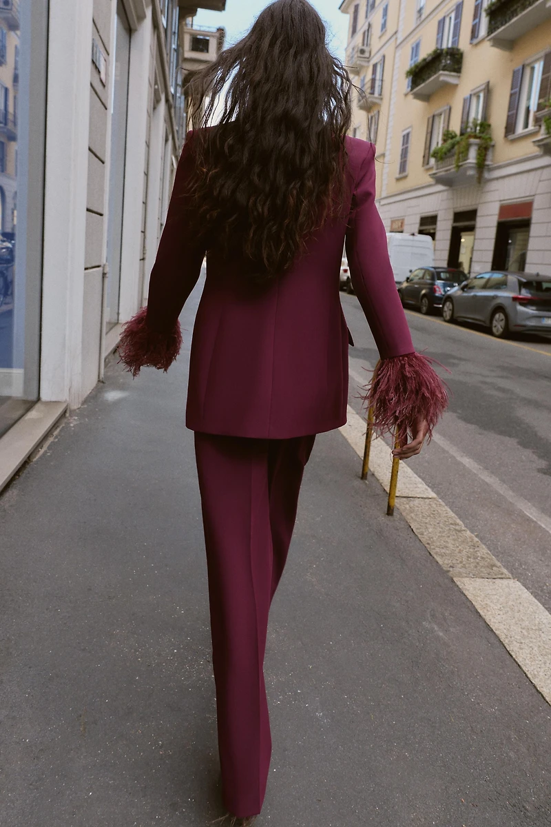FEATHER CUFF BLAZER