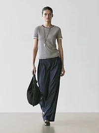 Short sleeve T-shirt with double trim