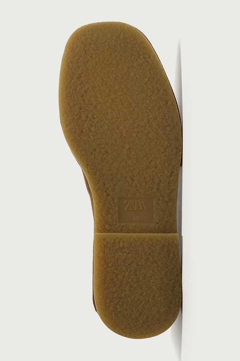 LEATHER LOAFERS
