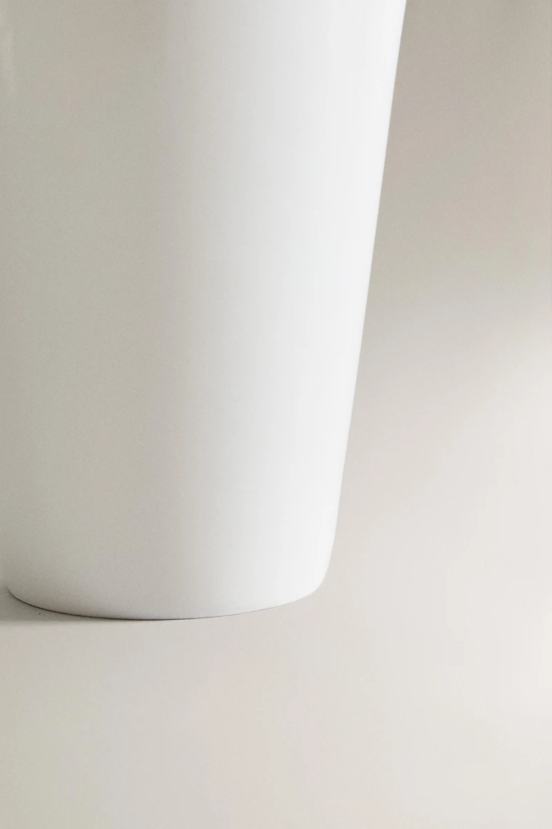 BONE CHINA TOOTHBRUSH HOLDER