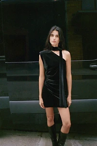 SHORT VELVET SCARF DRESS