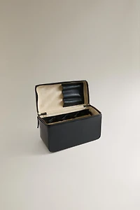 LEATHER BRIEFCASE TOILETRY BAG
