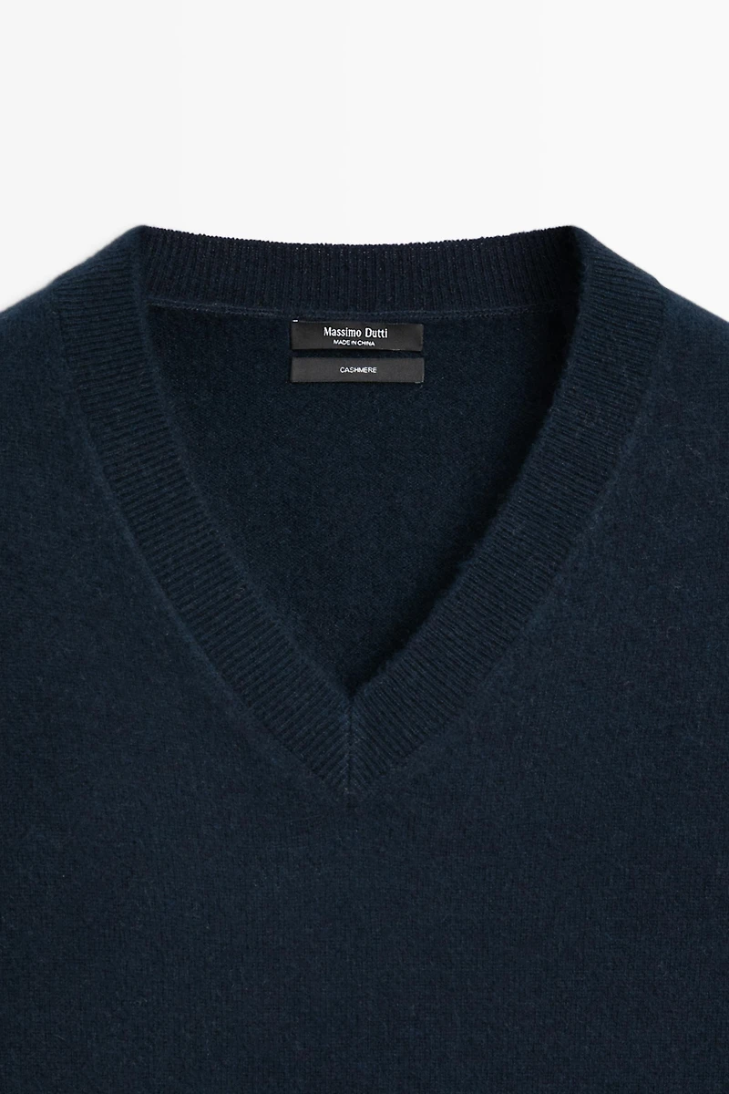 100% cashmere knit sweater