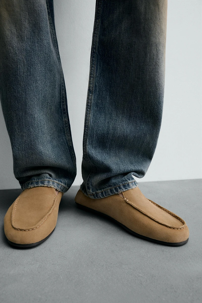 LEATHER LOAFERS
