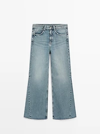 High-waist flare fit jeans