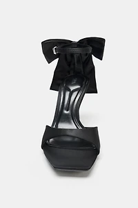 MAXI BOW HEELED SANDALS