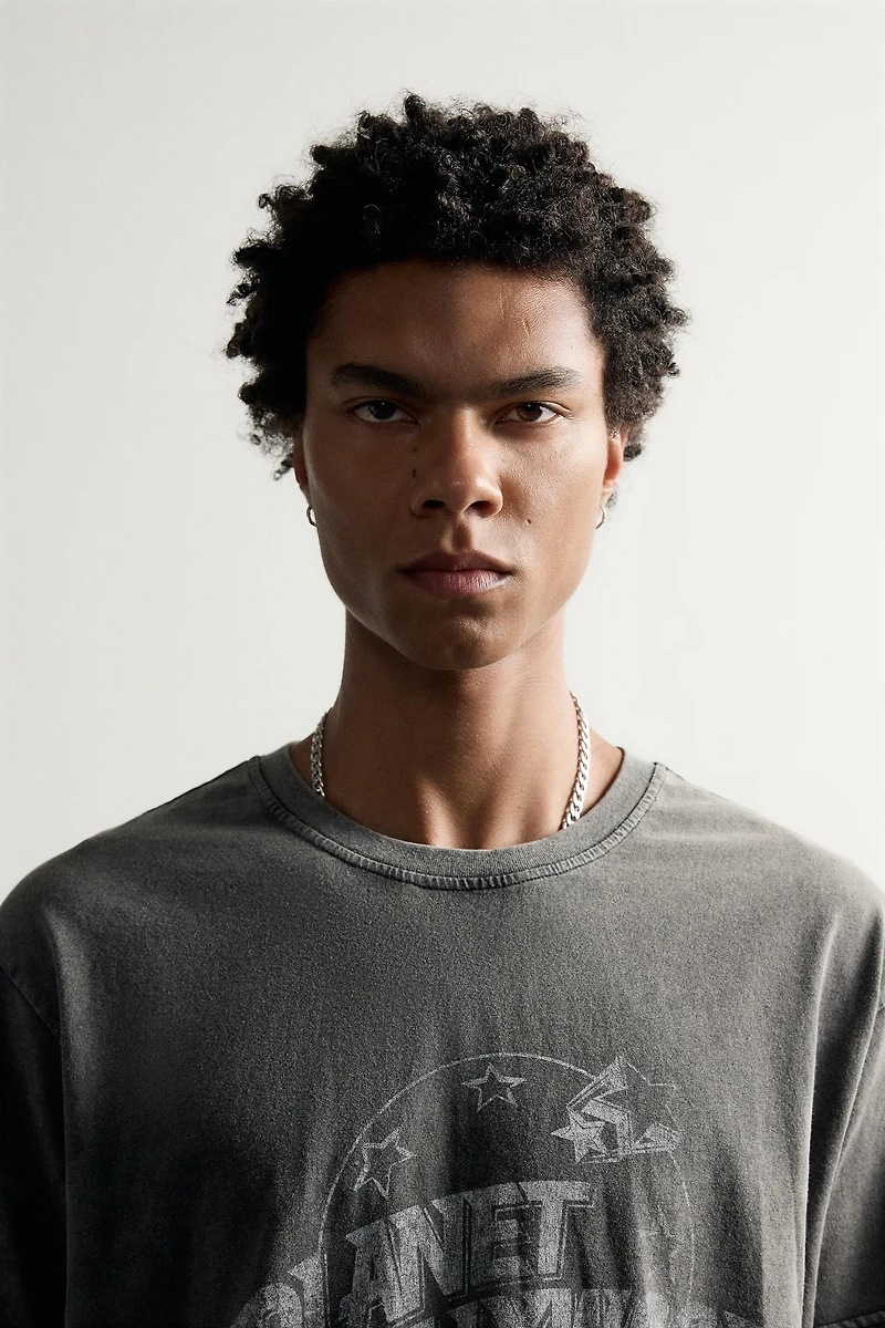 RELAXED FIT PLANET HOLLYWOOD® GRAPHIC T-SHIRT