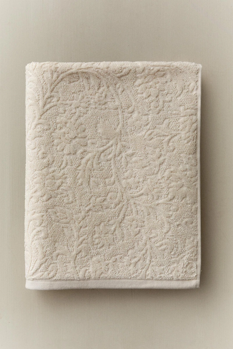 FLORAL JACQUARD BATH TOWEL