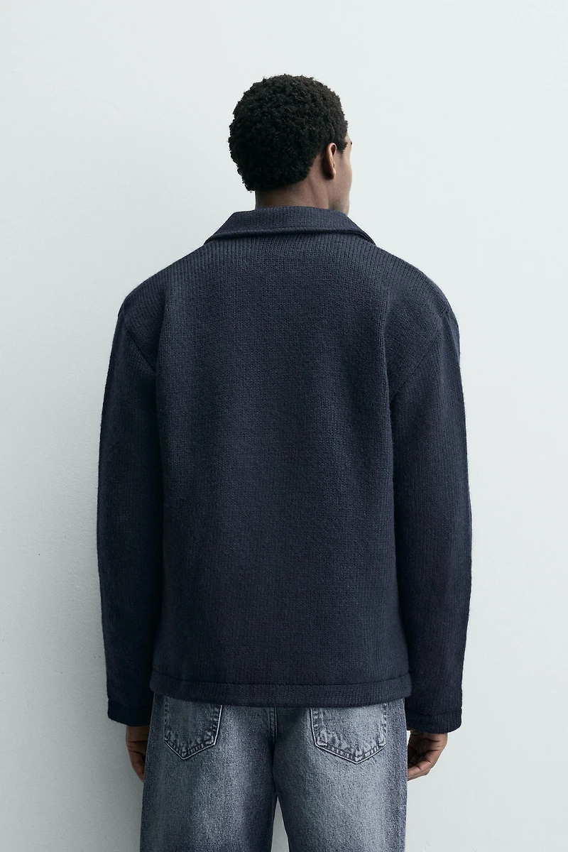 TEXTURED POCKET CARDIGAN