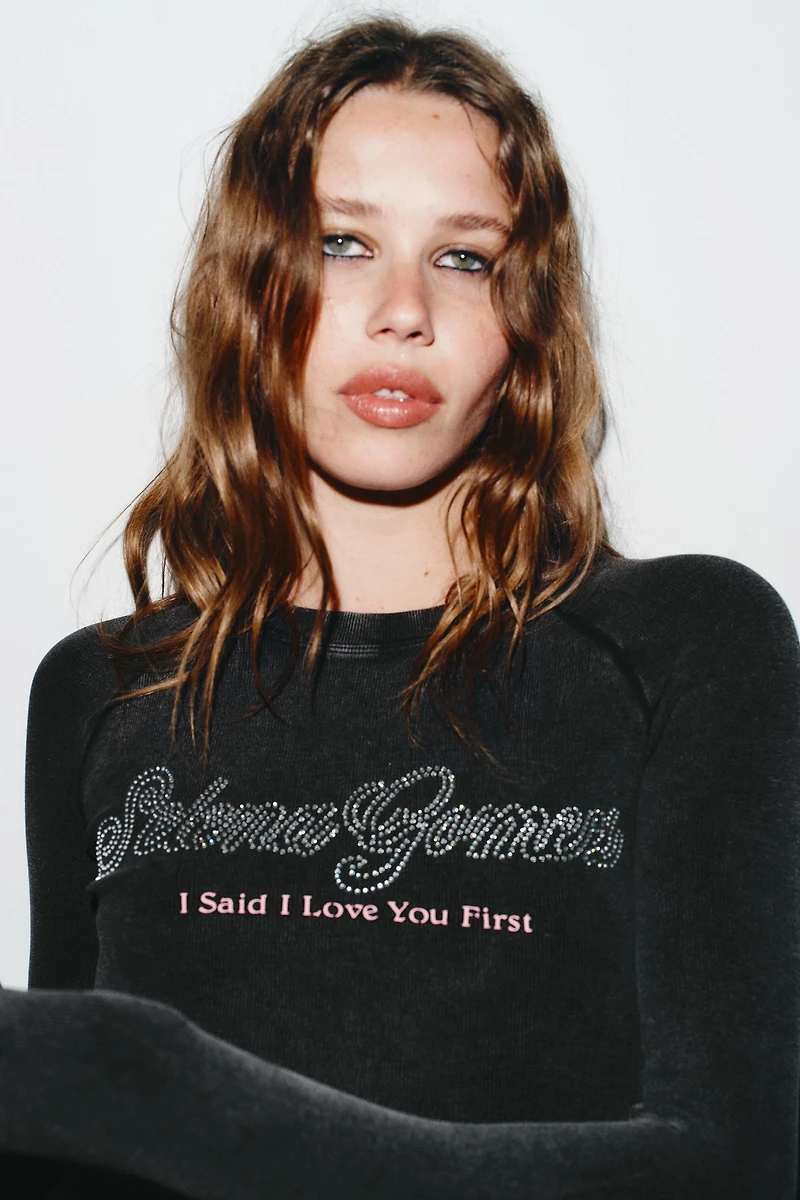 SELENA GOMEZ RIBBED T-SHIRT