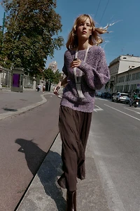 OVERSIZED KNIT SWEATER