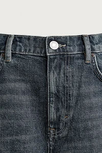 REGULAR FIT DENIM SHORTS