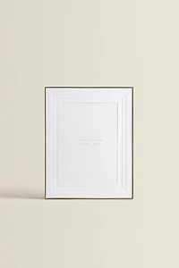 THIN METAL PICTURE FRAME