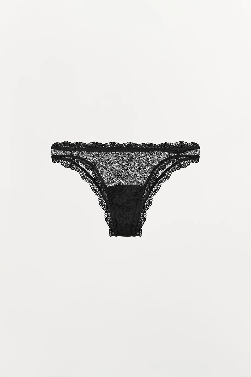 LACE PANTIES