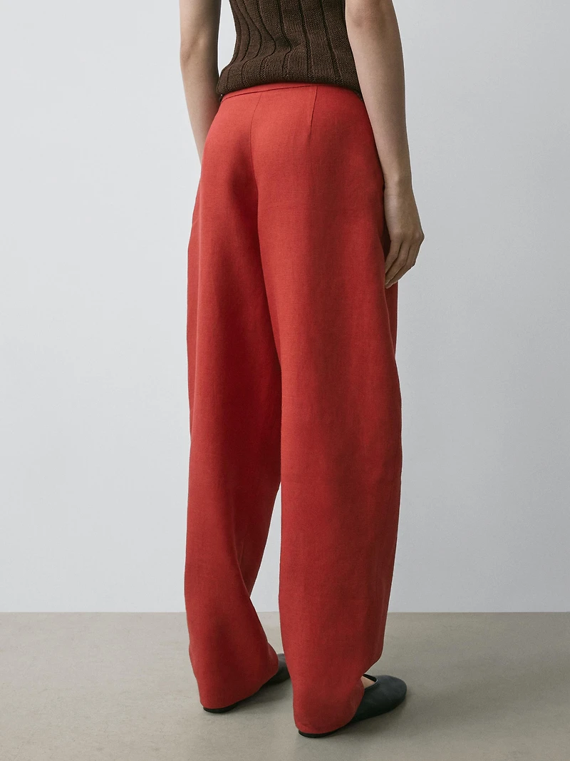 Voluminous linen trousers