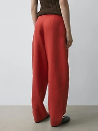 Voluminous linen trousers