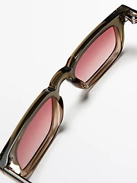 Lunettes de soleil rectangulaires étroites
