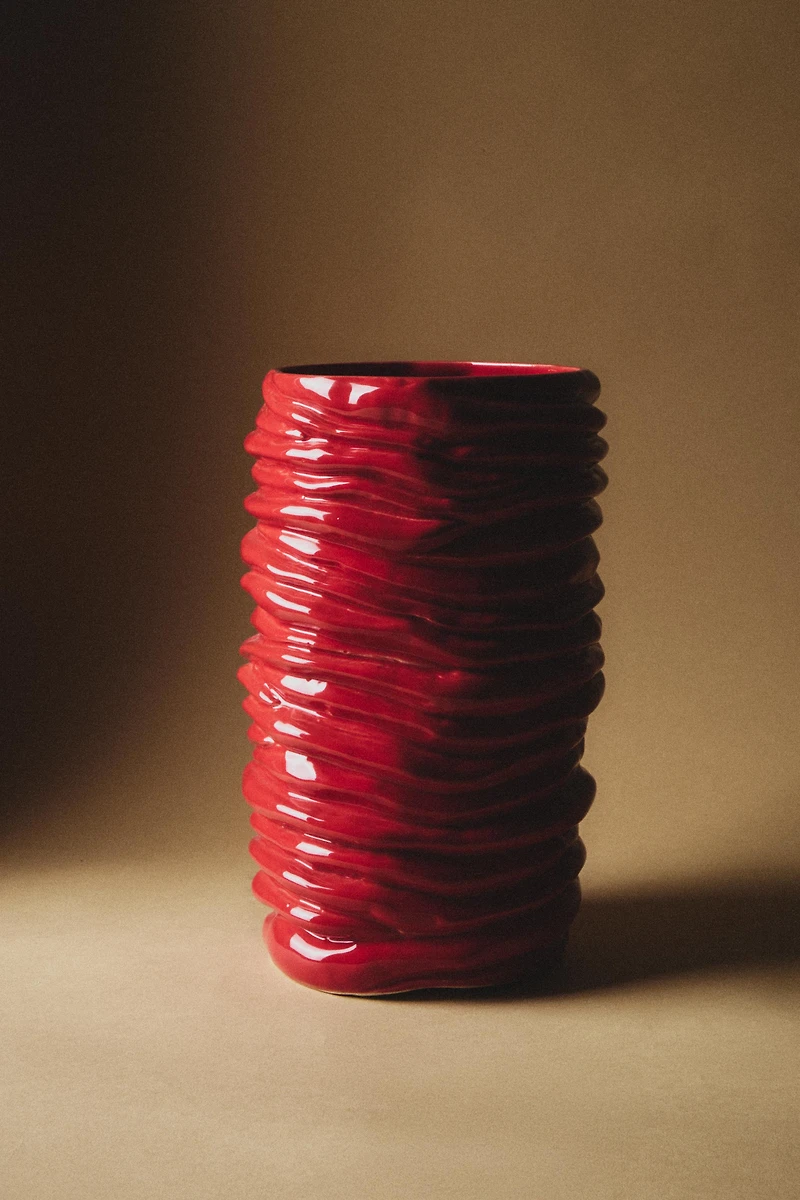 WAVY CERAMIC VASE X COLLAGERIE