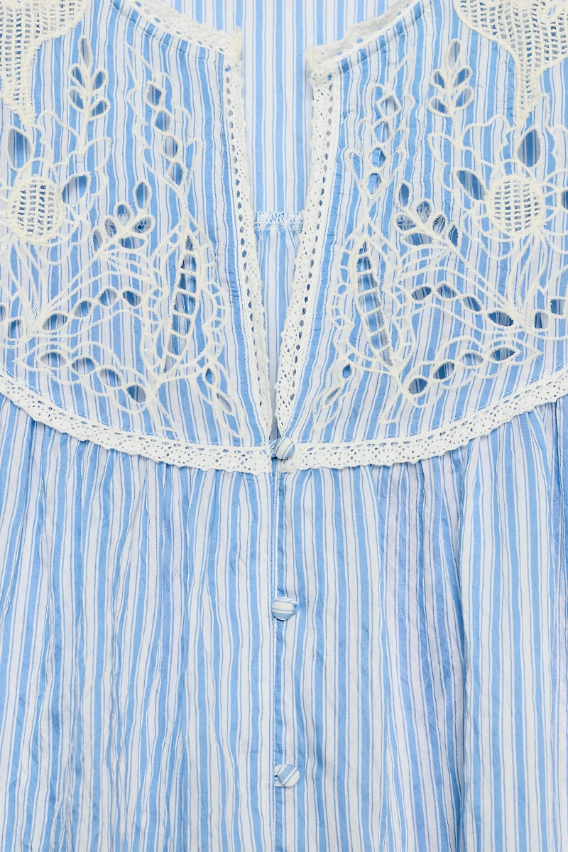 BLOUSE BRODERIES ET RAYURES