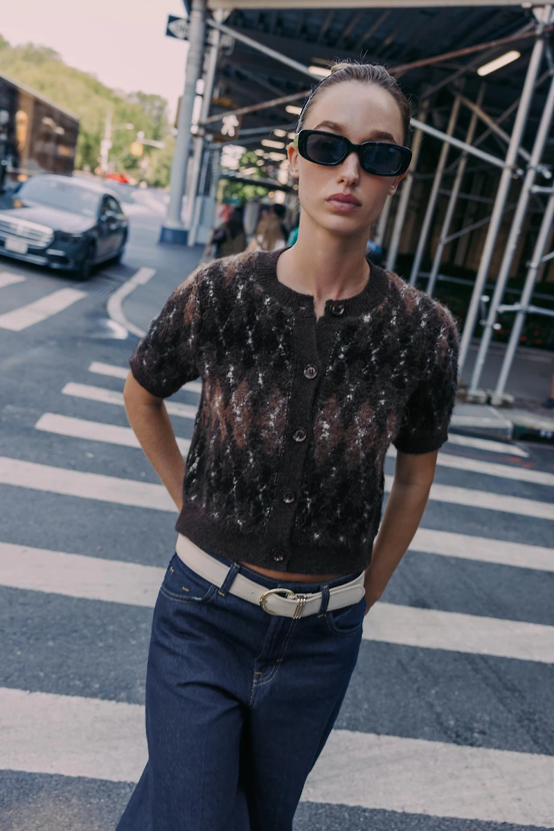 SHORT SLEEVE ARGYLE KNIT CARDIGAN