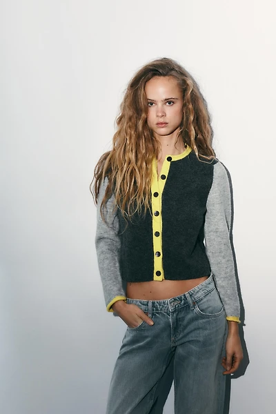COLOR BLOCK CARDIGAN