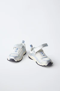 BAREFOOT SNEAKERS