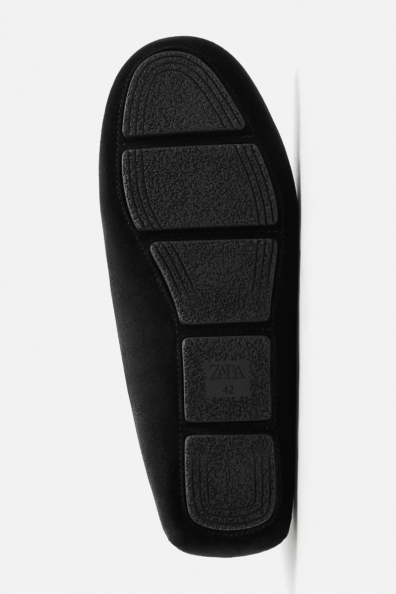 CASUAL LEATHER LOAFERS