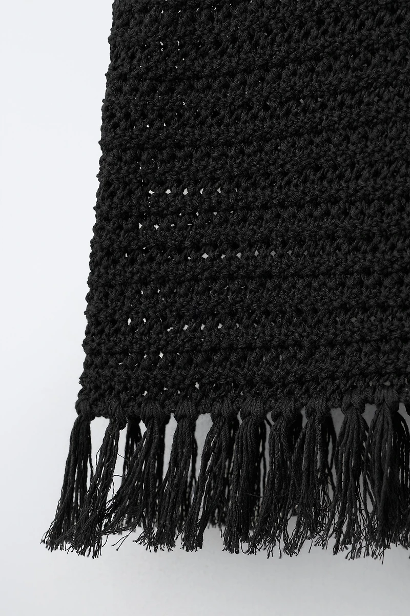 TOP EN MAILLE À FRANGES