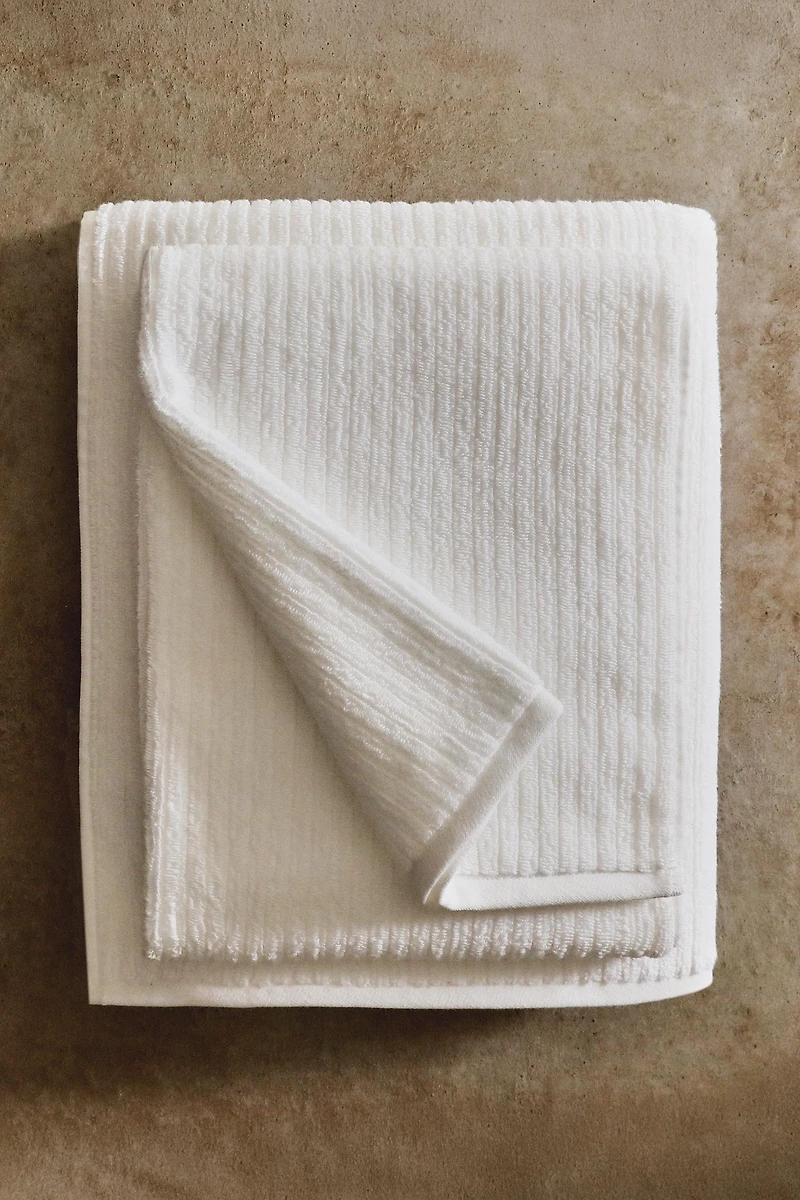SERVIETTE DE BAIN TEXTURE CÔTELÉE