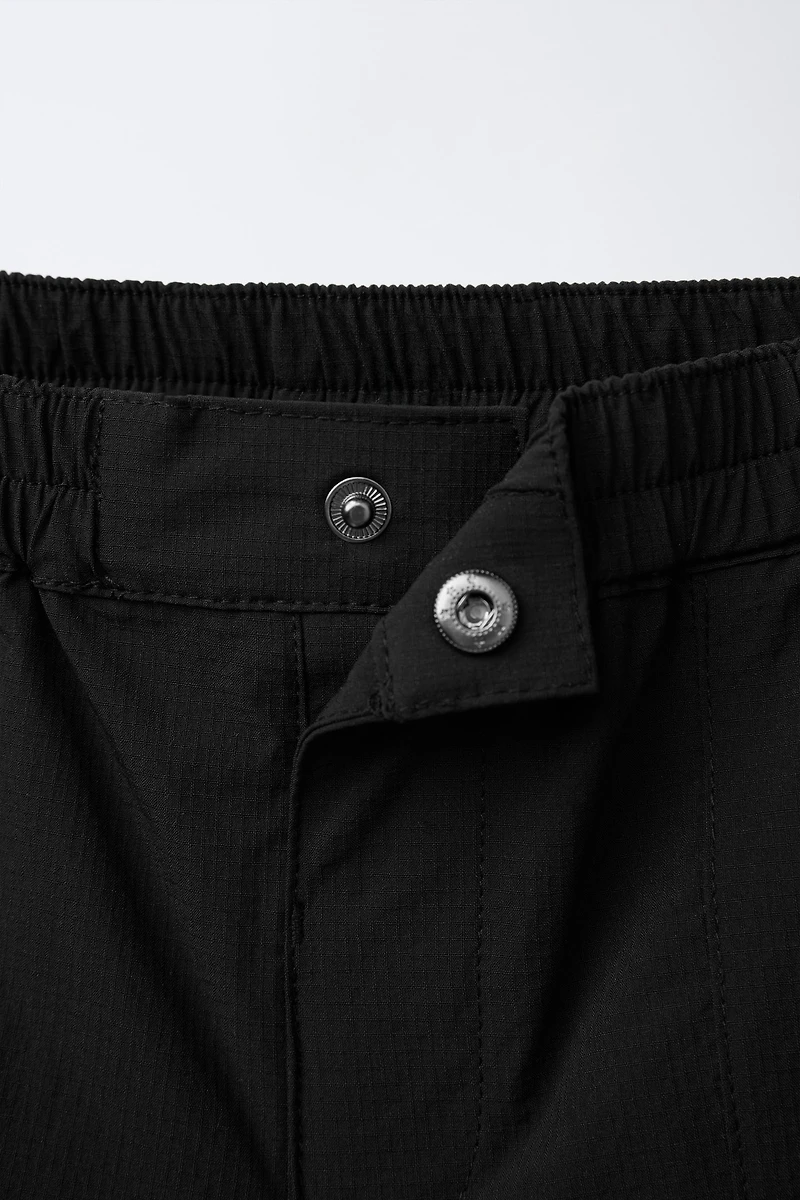 TECHNICAL SHORTS