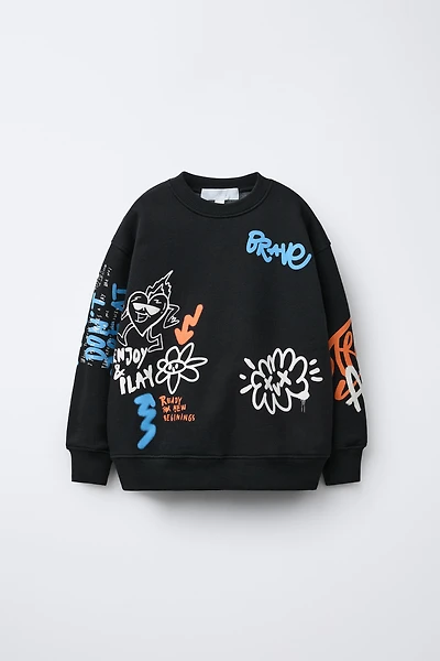 GRAFFITI PRINT SWEATSHIRT