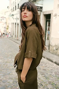 FLOWY SHORT SLEEVE SHIRT
