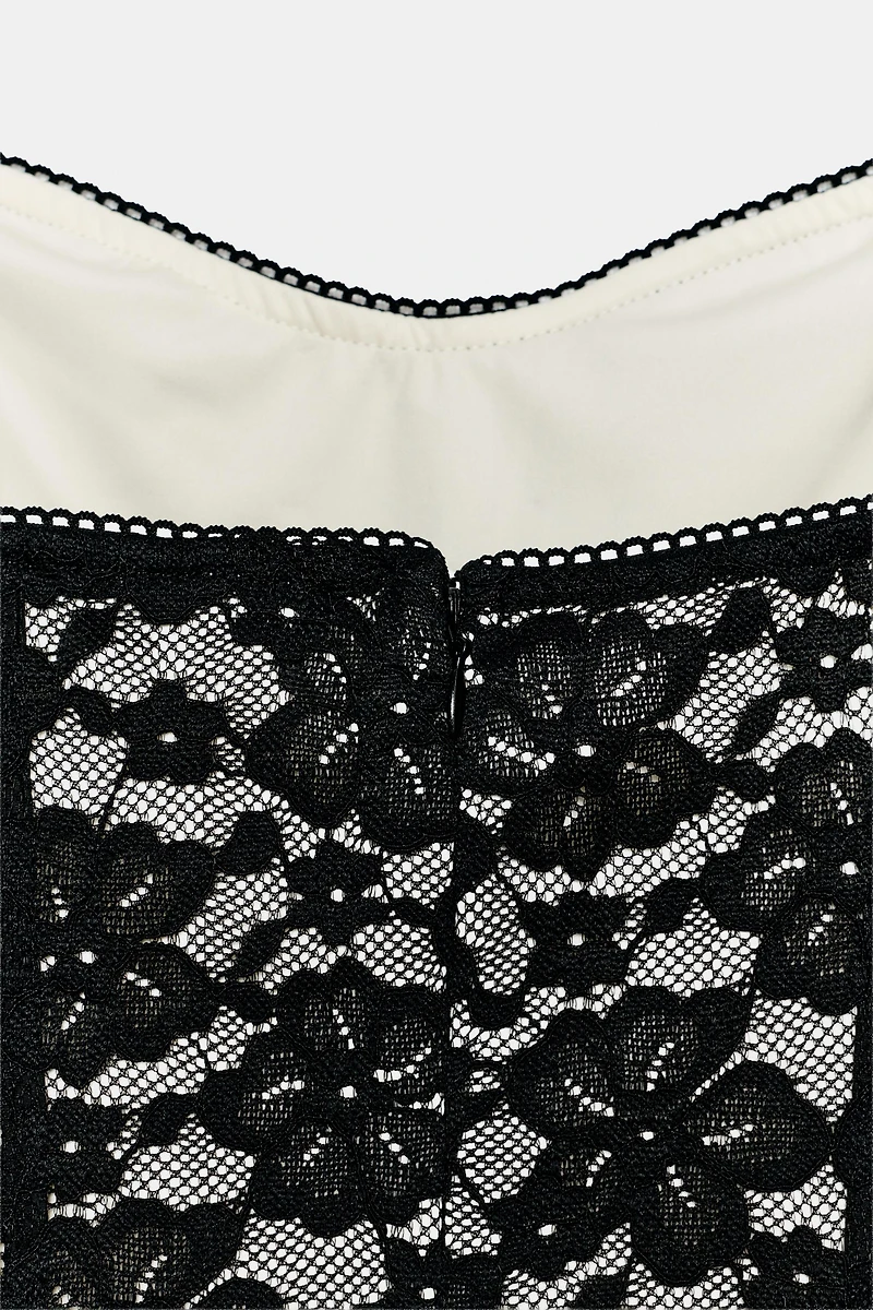 SHORT LACE DRESS