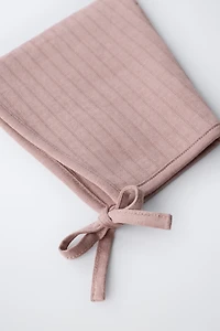 BONNET MATELASSÉ