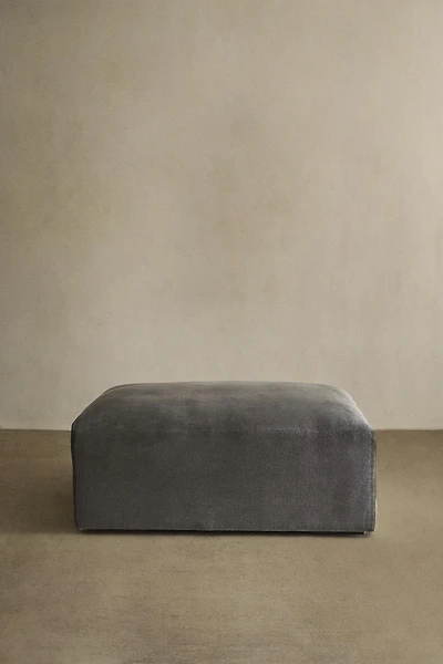 WASHED LINEN POUF