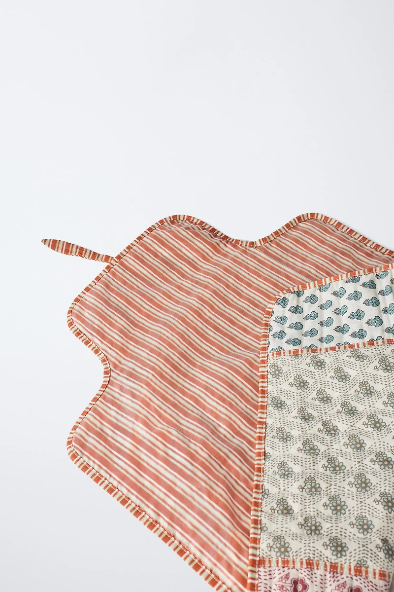 MATELAS À LANGER MATERNITÉ FLEURS