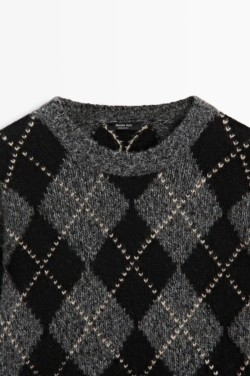 Pull en maille à motif losanges et cachemire
