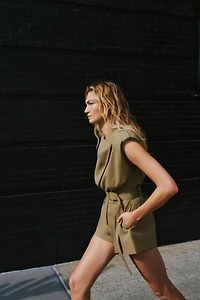 SHOULDER PAD BELTED SHORT JUMPSUIT