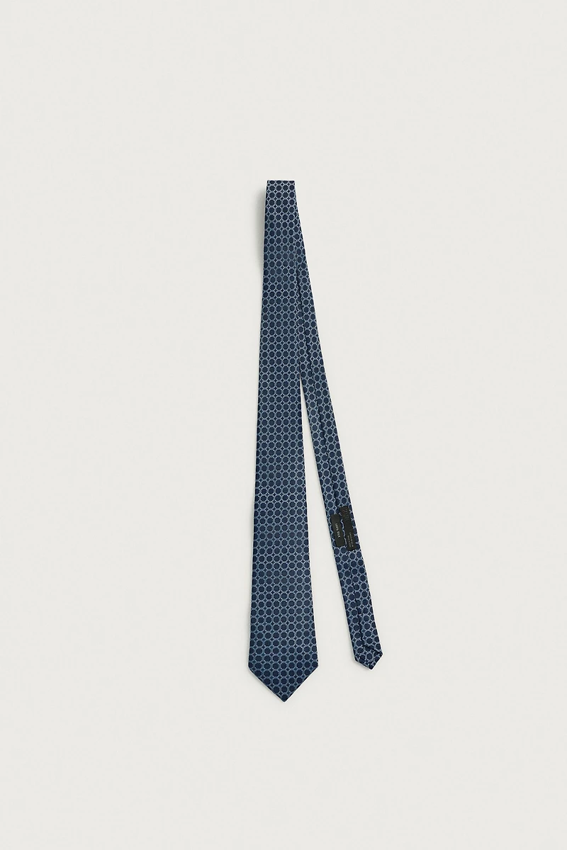 CRAVATE 100% SOIE JACQUARD GÉOMÉTRIQUE