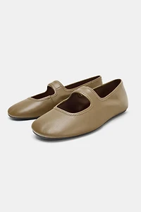 SOFT STRAP BALLET FLATS