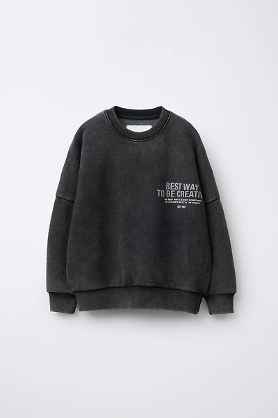 WASHED EFFECT TEXT SWEATSHIRT