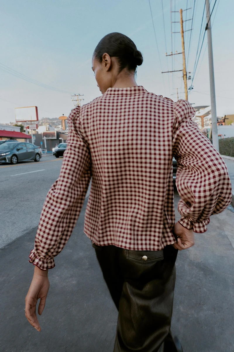 BLOUSE À VOLANTS ET CARREAUX VICHY