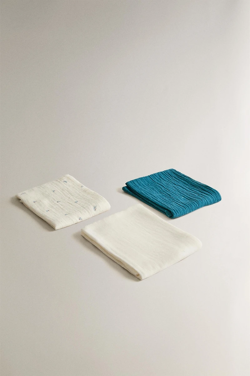 BABY FLORAL MUSLIN CLOTHS (PACK OF 3)