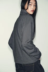 SOFT METAL APPLIQUÉ TOP