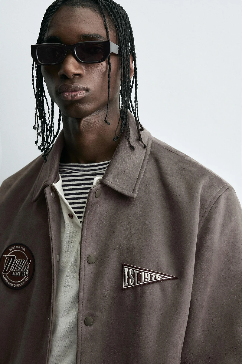 BLOUSON EFFET DAIM PIÈCES ET BRODERIES